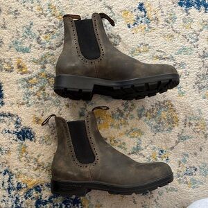 Blundstone WOMEN'S ORIGINALS #1351 size 8